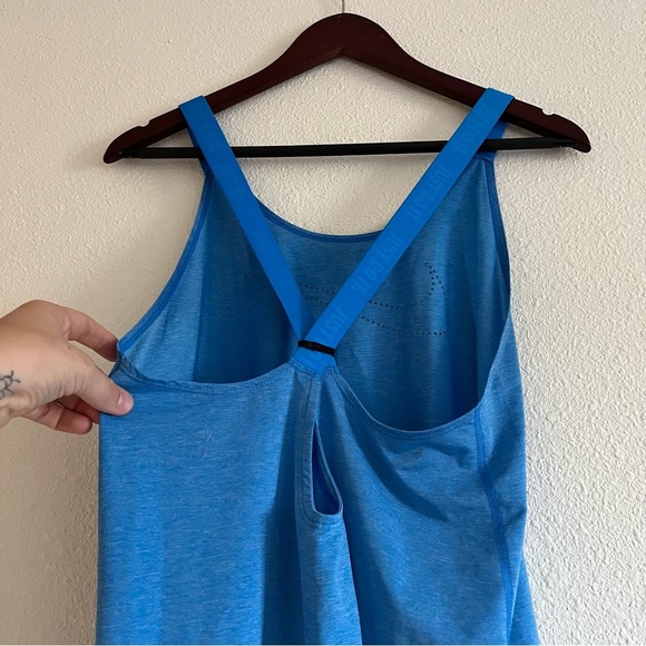 Women's Size Medium Blue / Aqua Nike Dri Fit Lazer Cut Tank - Picture 7 of 10